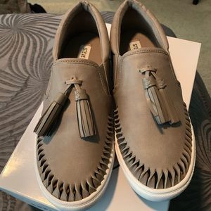 Steve Madden Ellery Grey